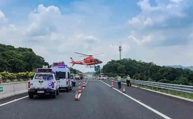 荣县高速公路汽车救援案例
