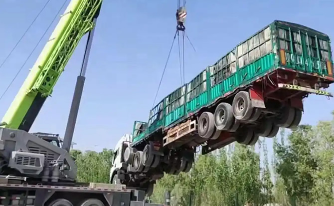 荣县道路脱困救援案例